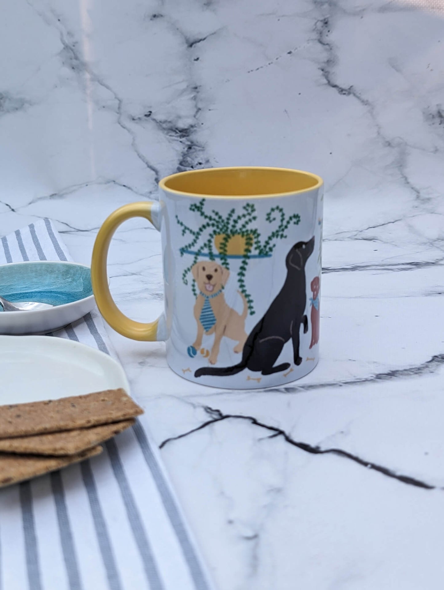 Labrador Retriever plant pups (yellow accents) – ceramic mug