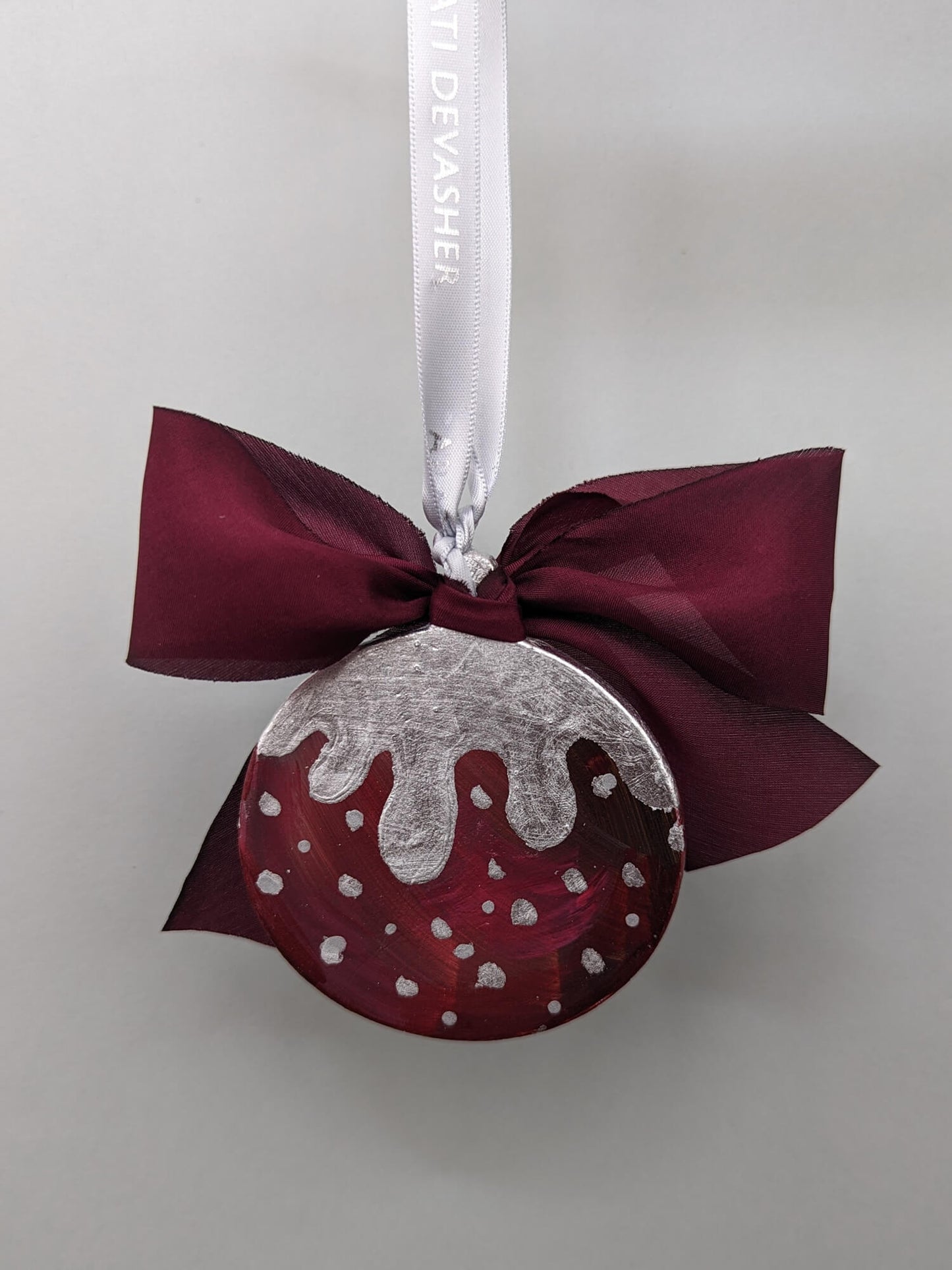 Figgy Pudding ornament – hand painted bauble