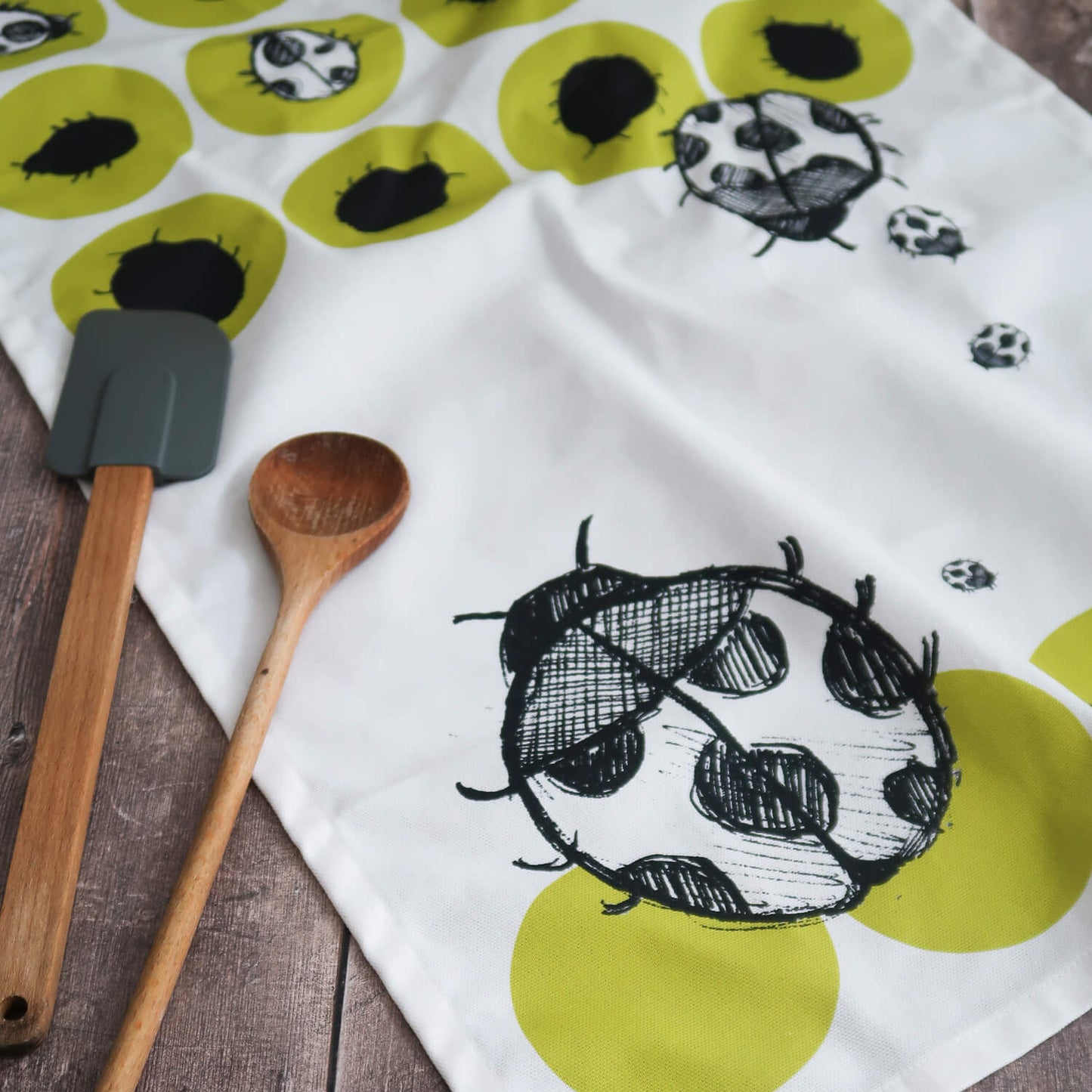 Animals : Ladybirds – (end of line) tea towel or wall hanging